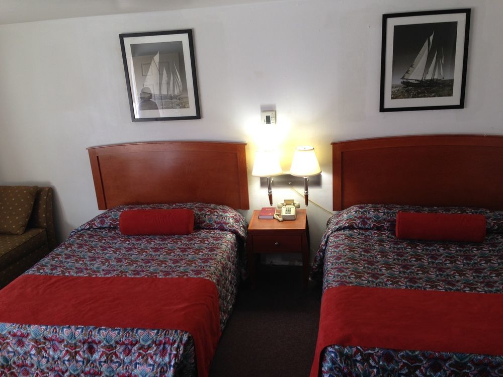 Motel Maple And 3*
